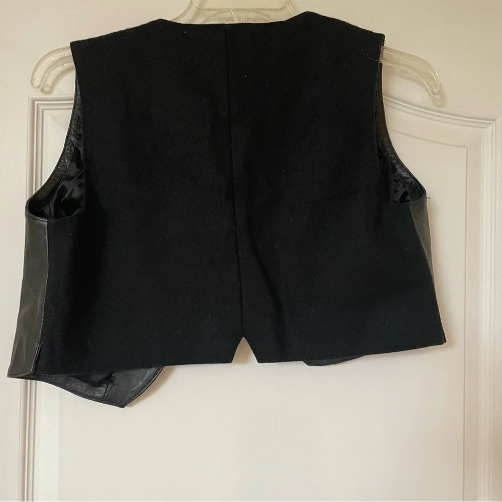 Gap Kids Black Leather Vest - Girls Size XL Age 11-12 - Leather Wool